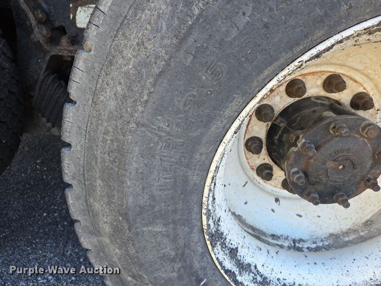 image for item EJ7347 2011 International 7500 dump truck