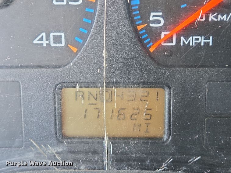 image for item EJ7349 2006 International 7400 dump truck