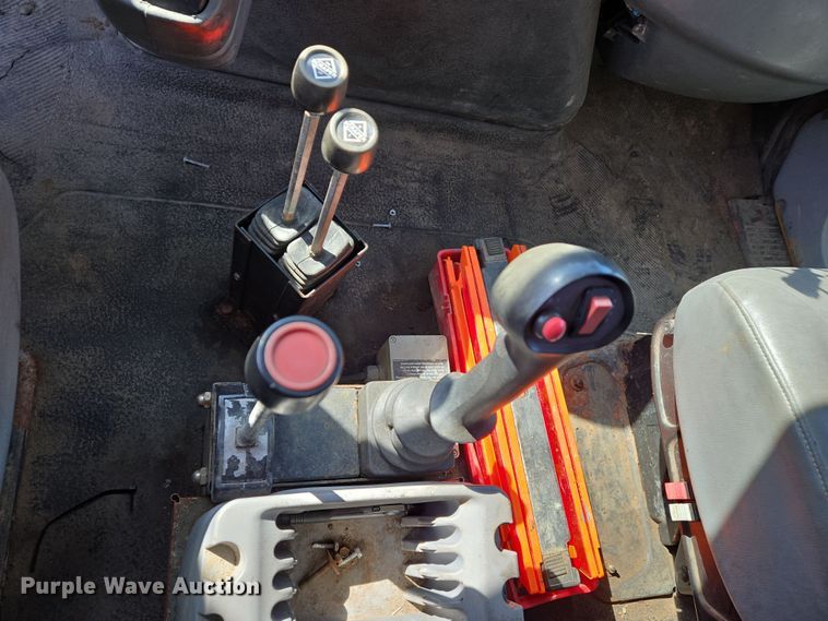 image for item EJ7349 2006 International 7400 dump truck