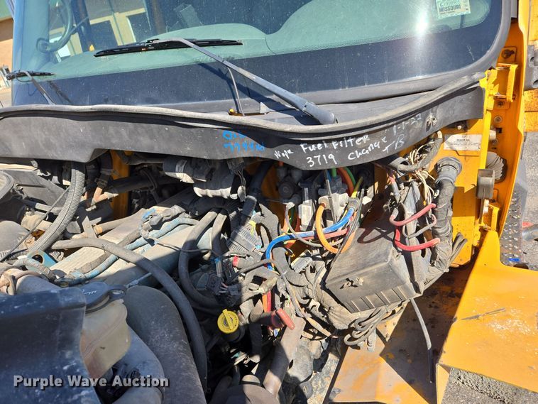 image for item EJ7349 2006 International 7400 dump truck