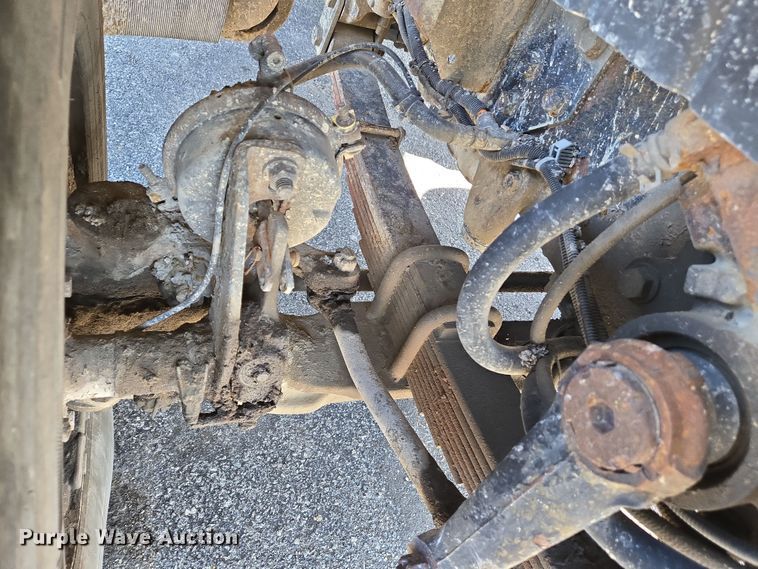 image for item EJ7349 2006 International 7400 dump truck