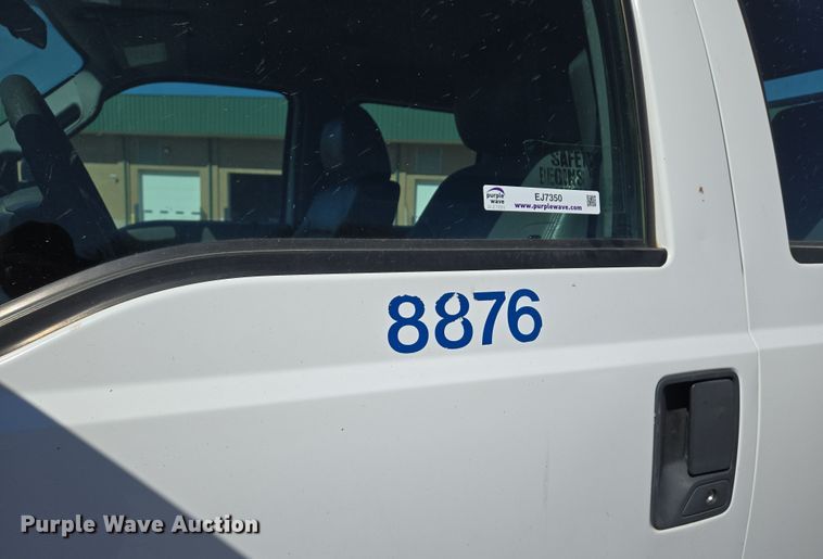 image for item EJ7350 2013 Ford F450 Super Duty XL Crew Cab flatbed truck