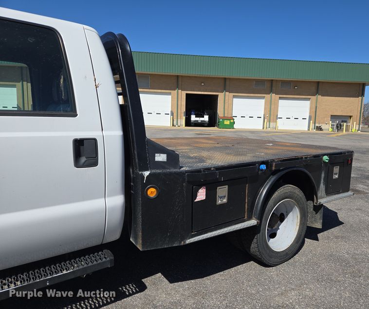 image for item EJ7350 2013 Ford F450 Super Duty XL Crew Cab flatbed truck