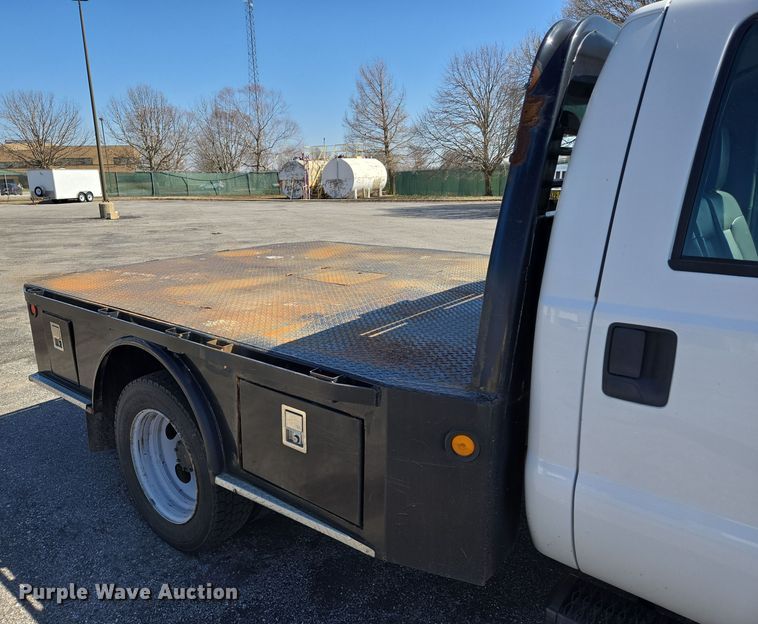 image for item EJ7350 2013 Ford F450 Super Duty XL Crew Cab flatbed truck