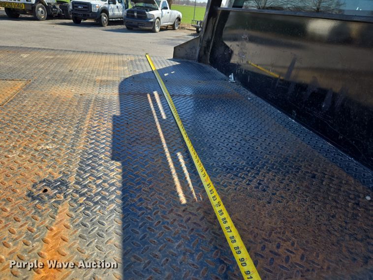 image for item EJ7350 2013 Ford F450 Super Duty XL Crew Cab flatbed truck