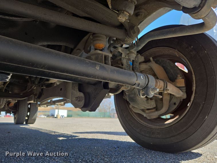 image for item EJ7350 2013 Ford F450 Super Duty XL Crew Cab flatbed truck