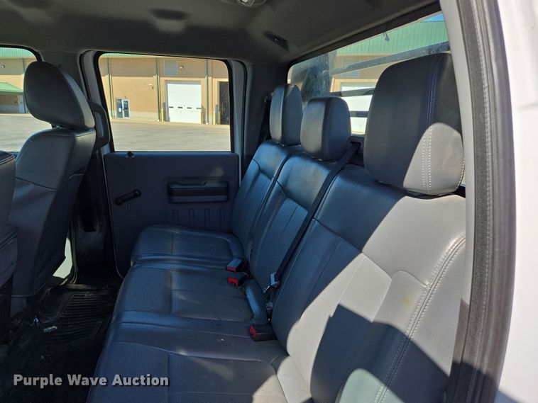 image for item EJ7350 2013 Ford F450 Super Duty XL Crew Cab flatbed truck