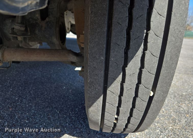 image for item EJ7350 2013 Ford F450 Super Duty XL Crew Cab flatbed truck