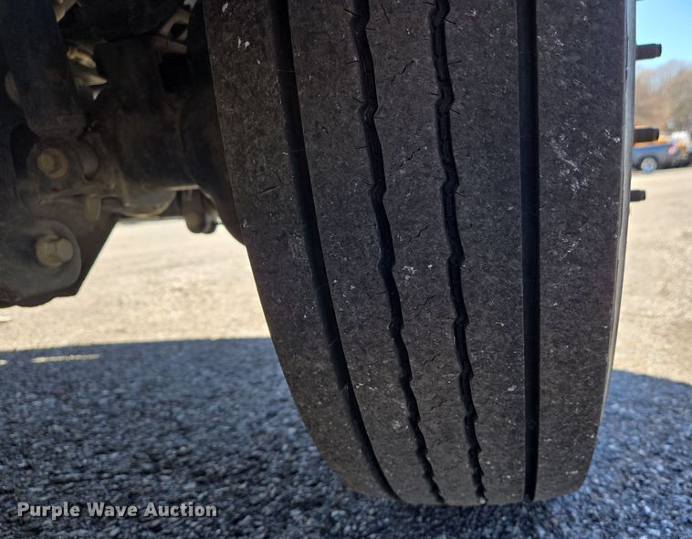 image for item EJ7350 2013 Ford F450 Super Duty XL Crew Cab flatbed truck