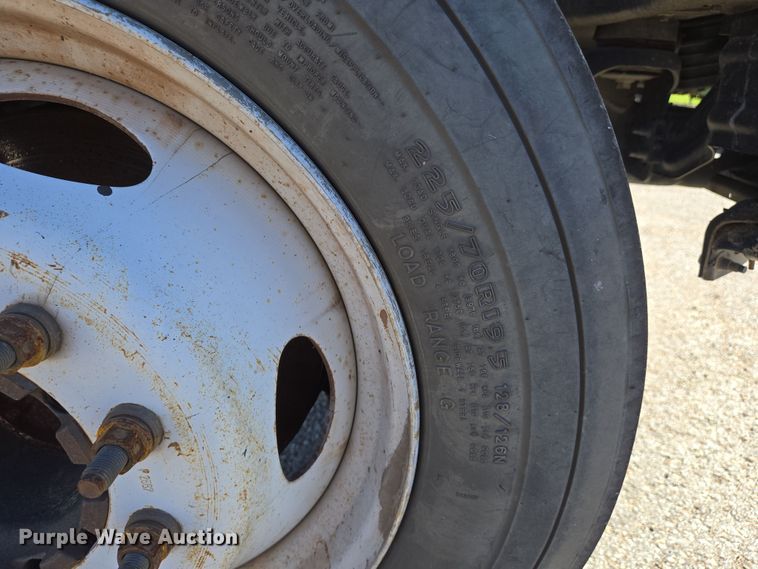 image for item EJ7350 2013 Ford F450 Super Duty XL Crew Cab flatbed truck