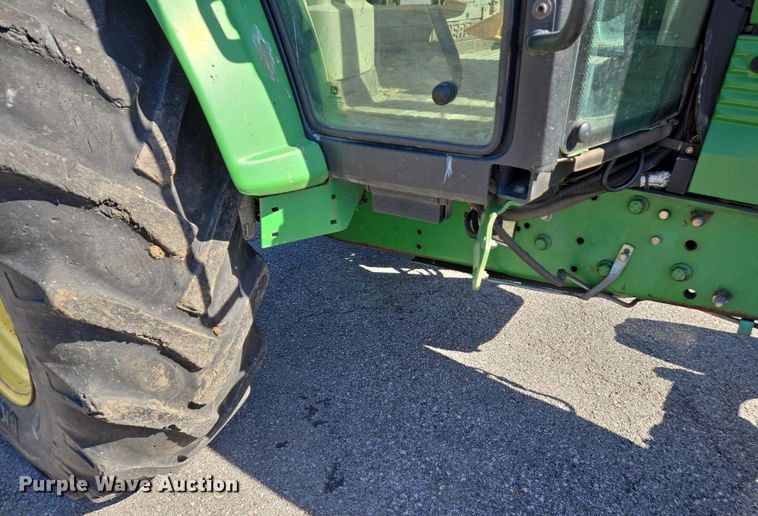 image for item EJ7354 2009 John Deere 6430 tractor