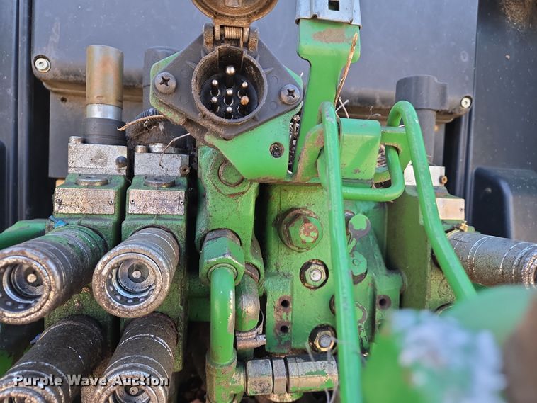 image for item EJ7354 2009 John Deere 6430 tractor