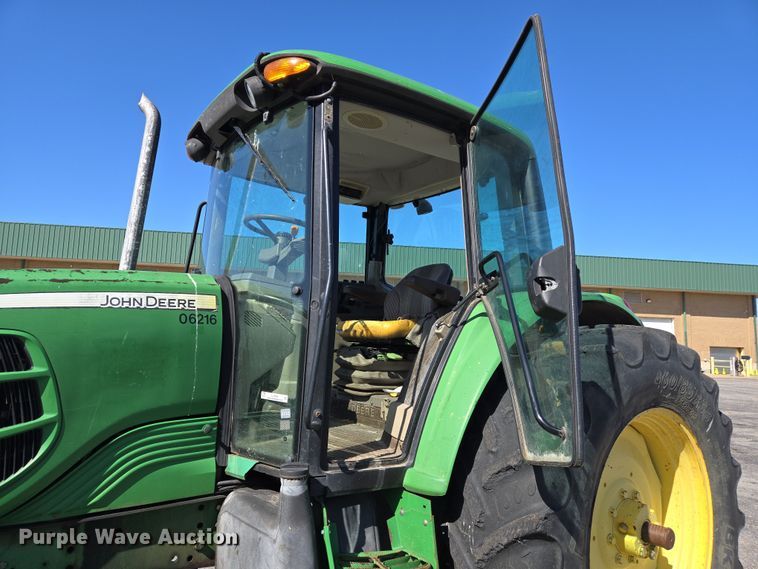 image for item EJ7354 2009 John Deere 6430 tractor