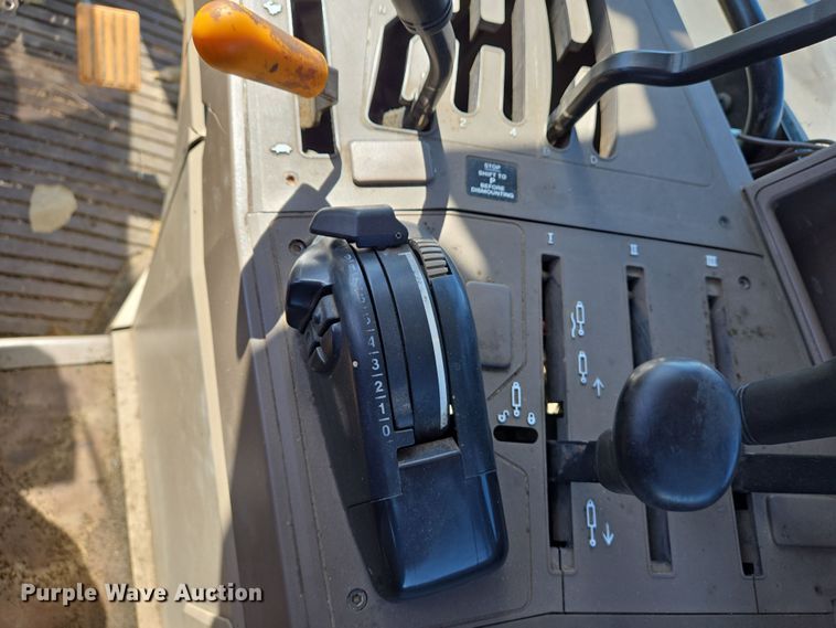 image for item EJ7354 2009 John Deere 6430 tractor