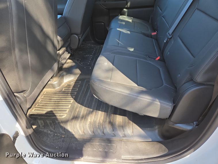 image for item EJ7355 2022 Chevrolet Silverado 1500 Crew Cab pickup truck