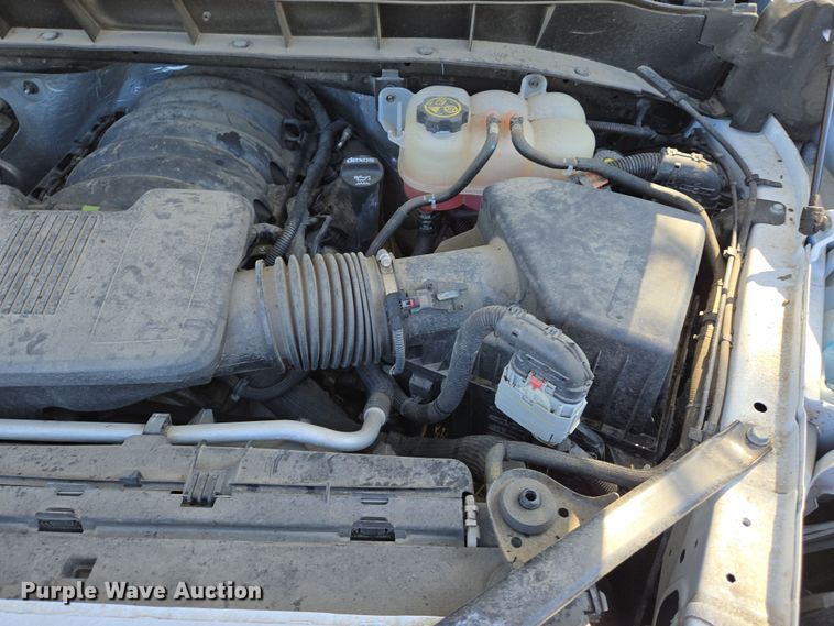 image for item EJ7355 2022 Chevrolet Silverado 1500 Crew Cab pickup truck