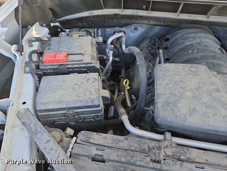 image for item EJ7355 2022 Chevrolet Silverado 1500 Crew Cab pickup truck