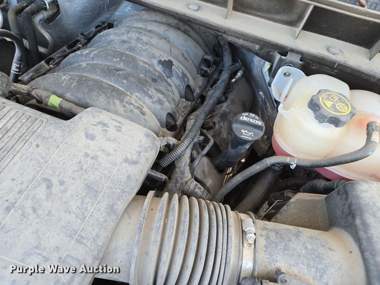 image for item EJ7355 2022 Chevrolet Silverado 1500 Crew Cab pickup truck