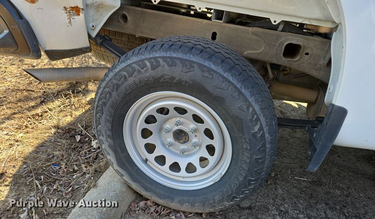 image for item EJ7355 2022 Chevrolet Silverado 1500 Crew Cab pickup truck