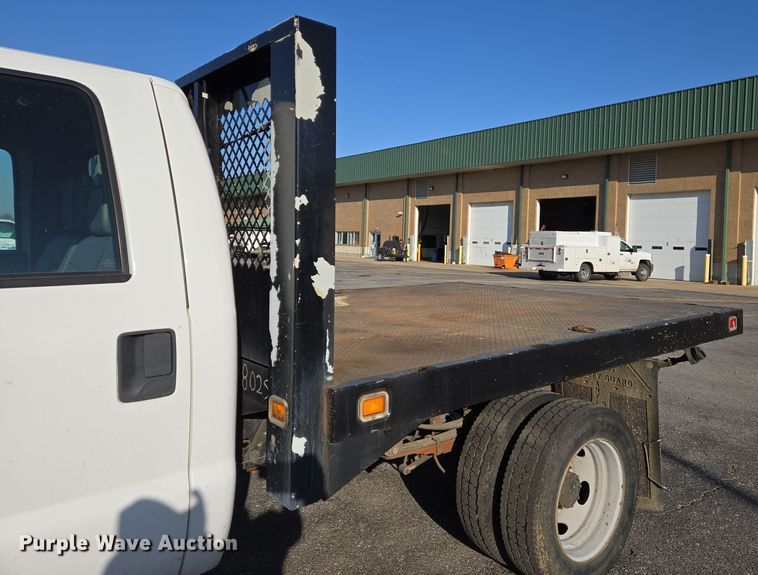 image for item EJ7358 2013 Ford F450 Super Duty XL Crew Cab flatbed truck