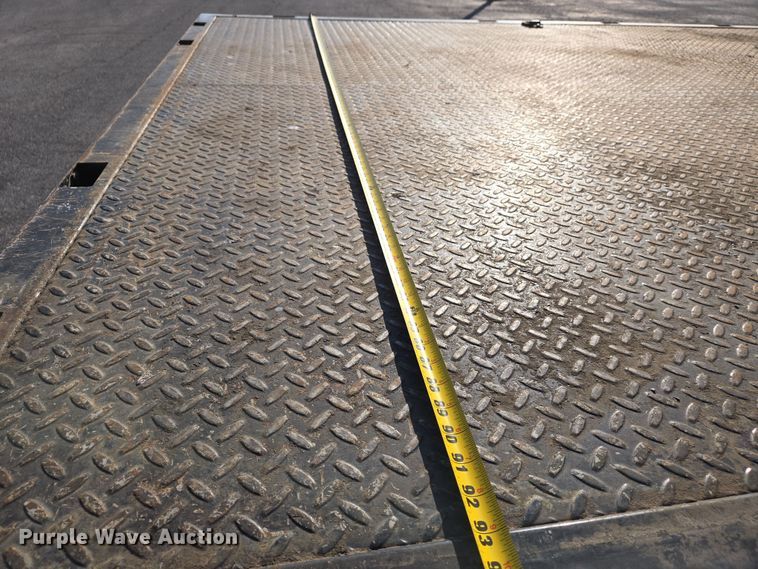 image for item EJ7358 2013 Ford F450 Super Duty XL Crew Cab flatbed truck