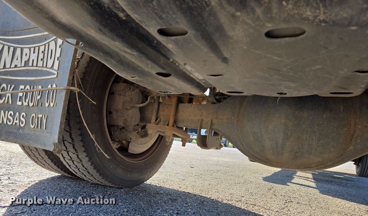 image for item EJ7358 2013 Ford F450 Super Duty XL Crew Cab flatbed truck