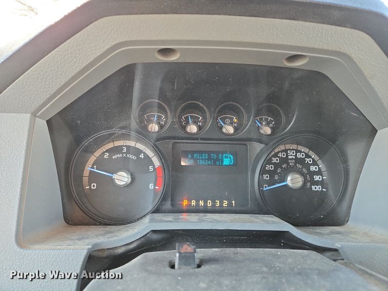 image for item EJ7358 2013 Ford F450 Super Duty XL Crew Cab flatbed truck