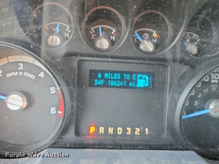 image for item EJ7358 2013 Ford F450 Super Duty XL Crew Cab flatbed truck