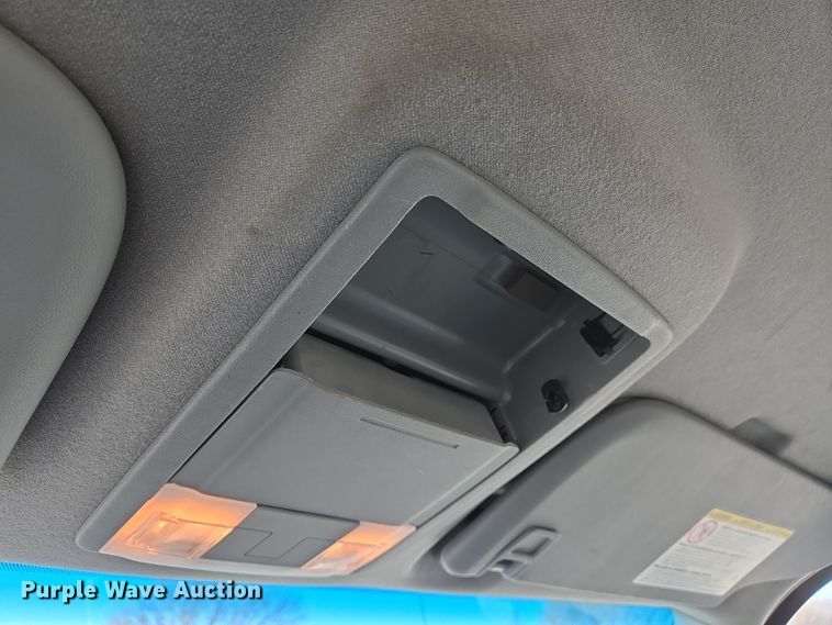 image for item EJ7358 2013 Ford F450 Super Duty XL Crew Cab flatbed truck