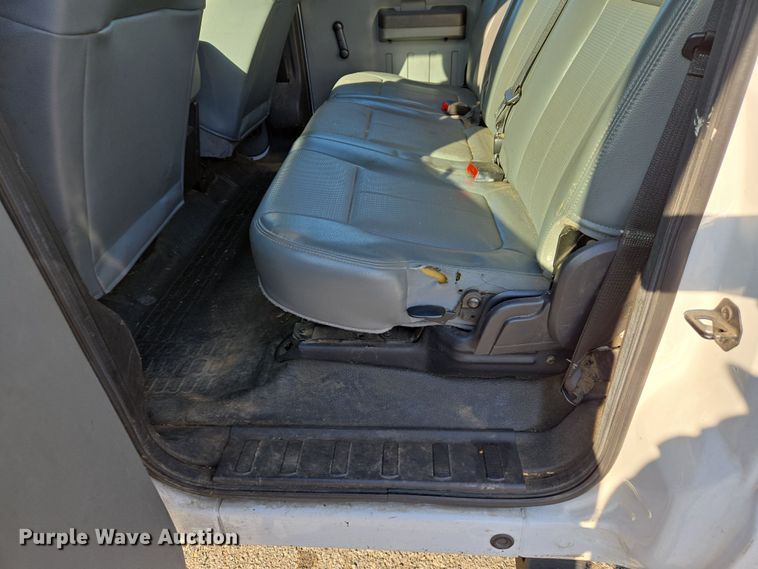 image for item EJ7358 2013 Ford F450 Super Duty XL Crew Cab flatbed truck