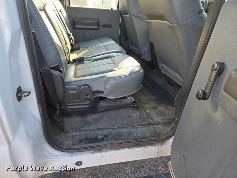 image for item EJ7358 2013 Ford F450 Super Duty XL Crew Cab flatbed truck