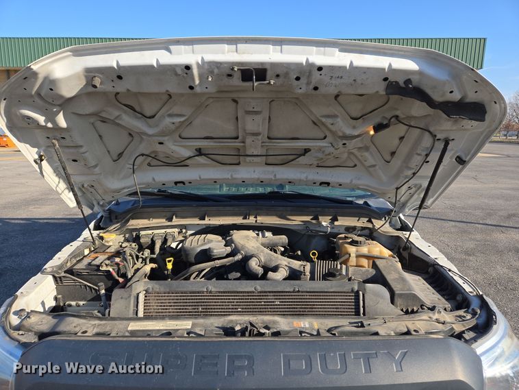 image for item EJ7358 2013 Ford F450 Super Duty XL Crew Cab flatbed truck