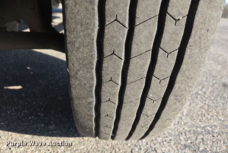 image for item EJ7358 2013 Ford F450 Super Duty XL Crew Cab flatbed truck