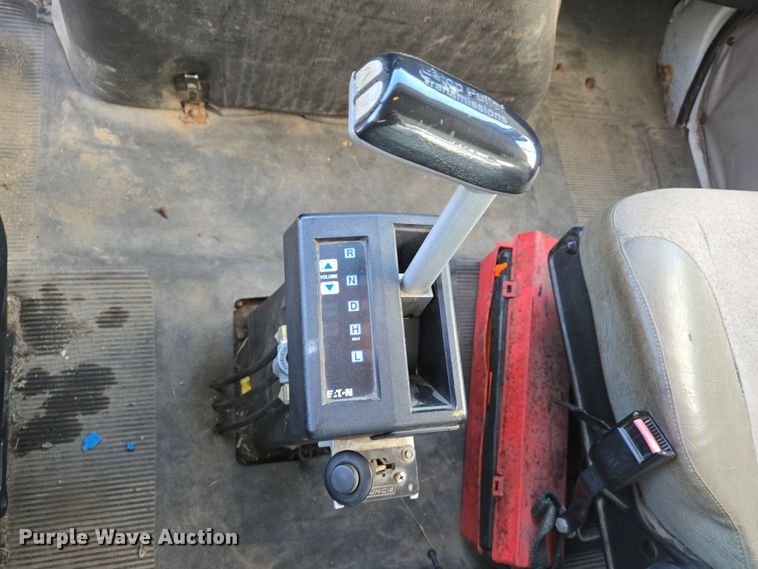 image for item EJ7359 1999 International 2674 semi truck