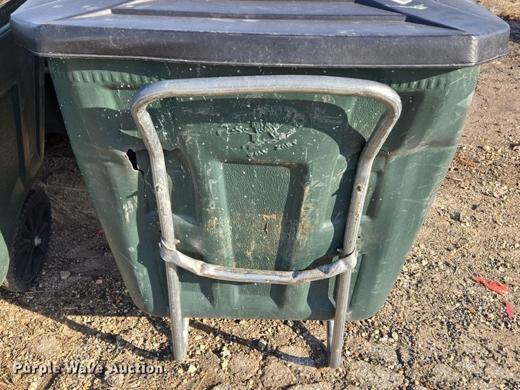 image for item EJ7367 Approximately 50 Ameri-Kart trash carts