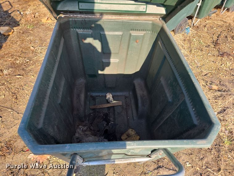 image for item EJ7368 Approximately 50 Ameri-Kart trash carts