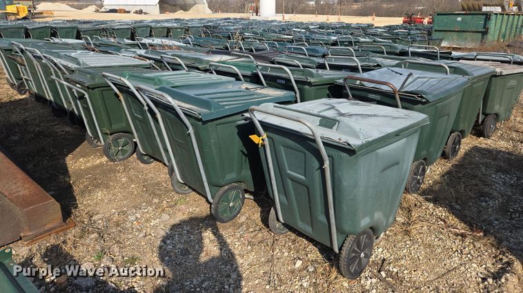 image for item EJ7371 Approximately 50 Ameri-Kart trash carts