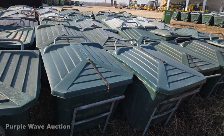 image for item EJ7371 Approximately 50 Ameri-Kart trash carts