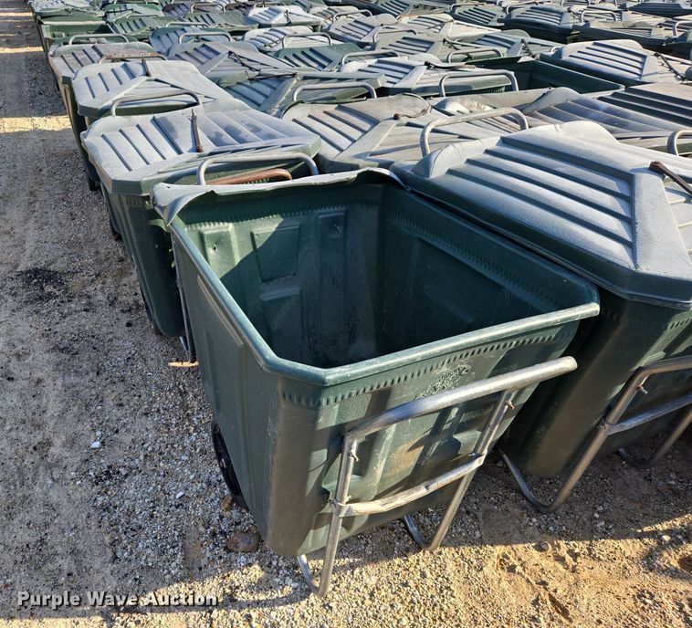 image for item EJ7372 Approximately 125 Ameri-Kart trash carts