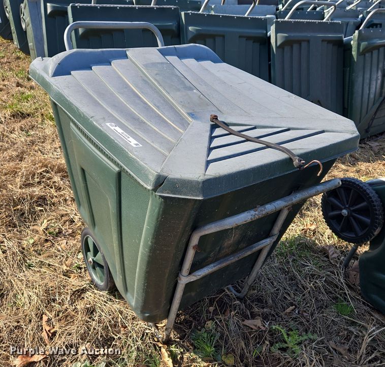 image for item EJ7374 Approximately 50 Ameri-Kart trash carts