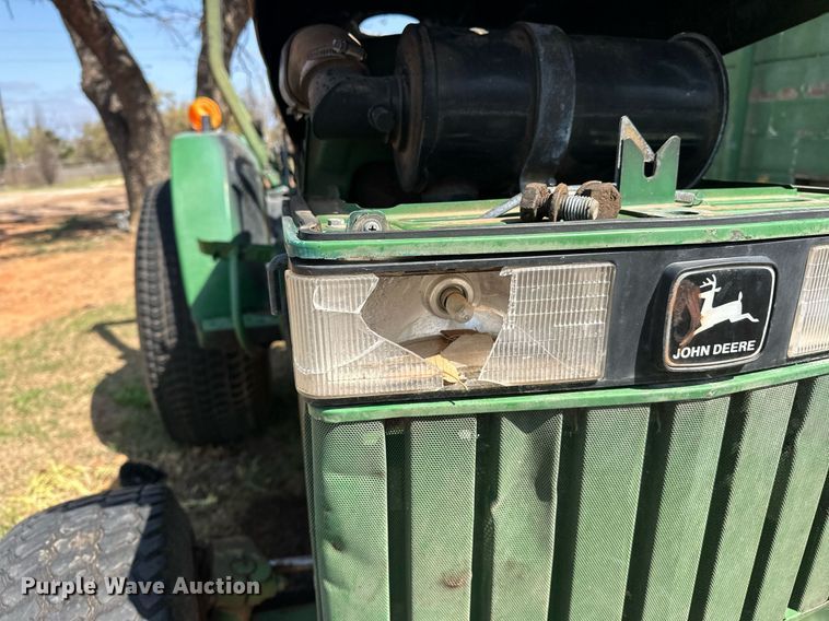image for item EJ8505 1996 John Deere 770 tractor