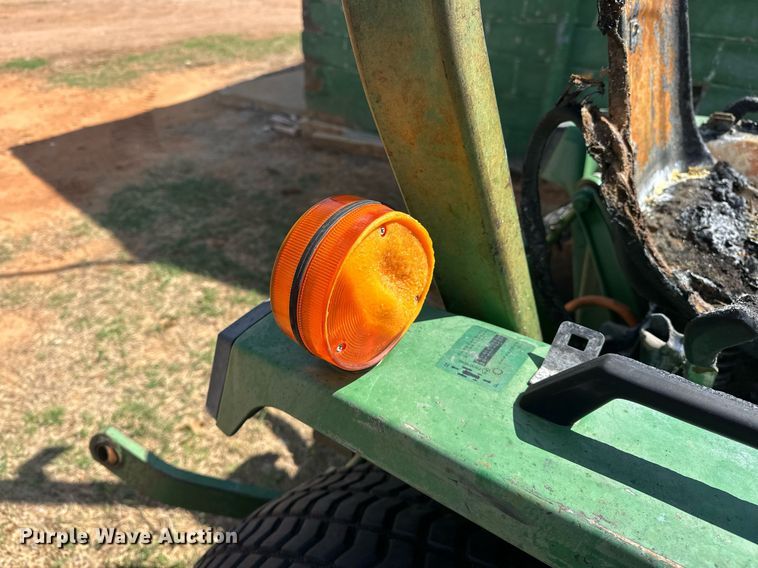 image for item EJ8505 1996 John Deere 770 tractor