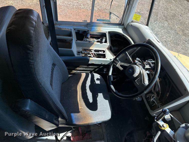 image for item EK0447 2006 Blue Bird school bus