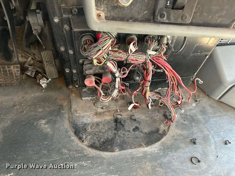 image for item EK0447 2006 Blue Bird school bus