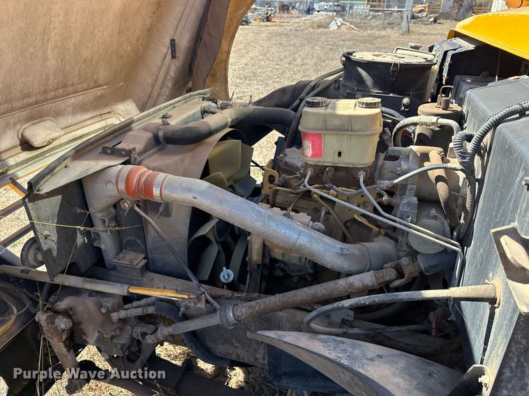 image for item EK0447 2006 Blue Bird school bus