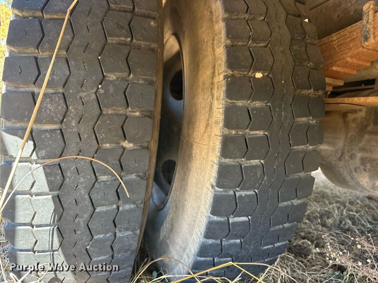 image for item EK0447 2006 Blue Bird school bus