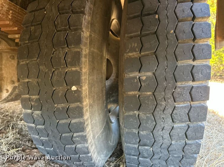 image for item EK0447 2006 Blue Bird school bus