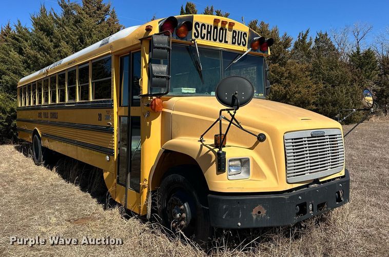 image for item EK0448 2003 Freightliner Thomas Built school bus