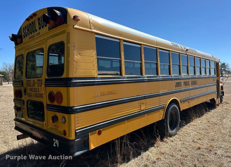 image for item EK0448 2003 Freightliner Thomas Built school bus