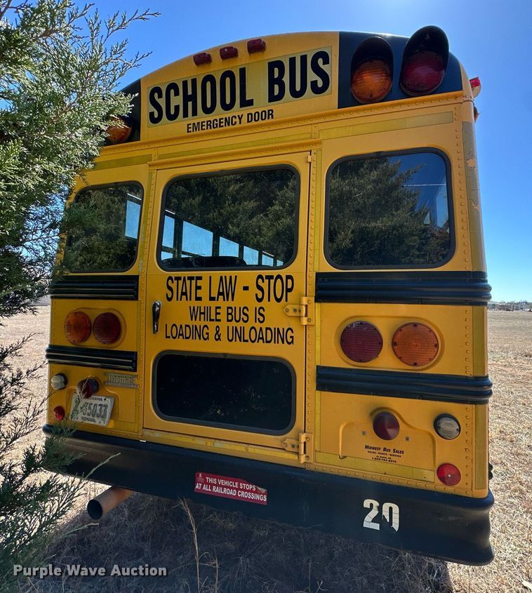 image for item EK0448 2003 Freightliner Thomas Built school bus